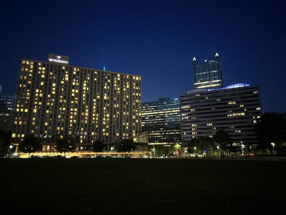 Sweeping Stadium Views Wonderfully Located 24-7 Parking Gym Lounge Pittsburgh Eksteriør billede